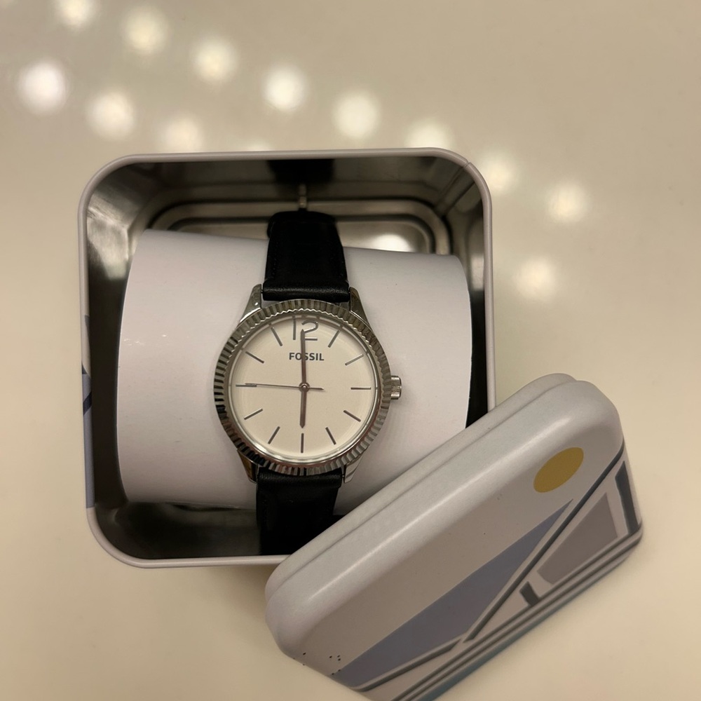 Fossil Women’s Silver Watch with Additional Bands
